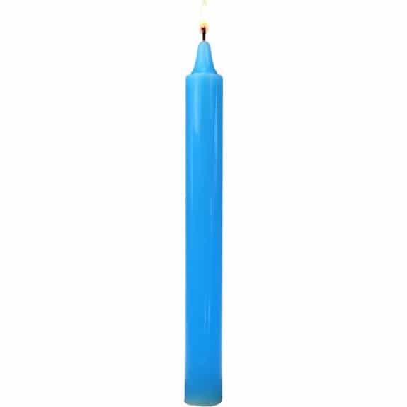 bougie bleu ciel teintée dans la masse