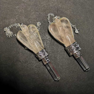 Pendule ange quartz rose