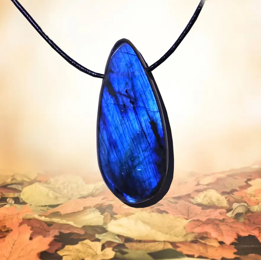 Pendentif tranche labradorite N°3201