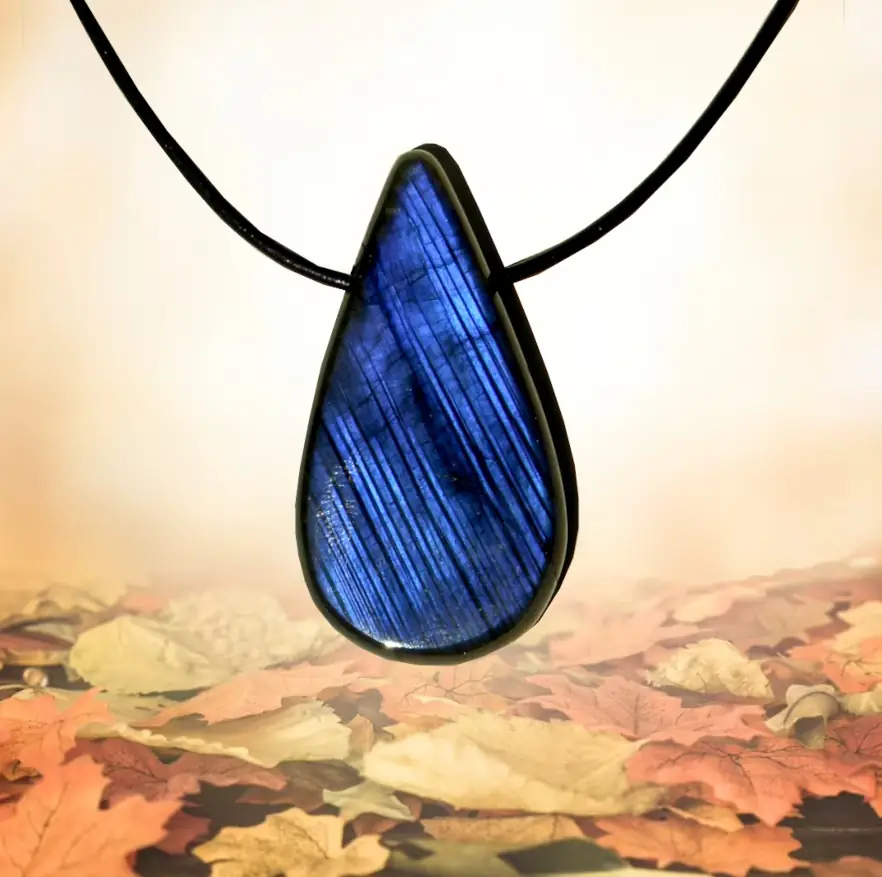 Pendentif tranche labradorite N°3203