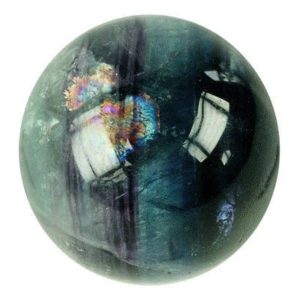 Photo d'une boule de massage en pierre de fluorite