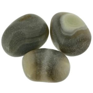 Photo de pierres roulées en agate grise