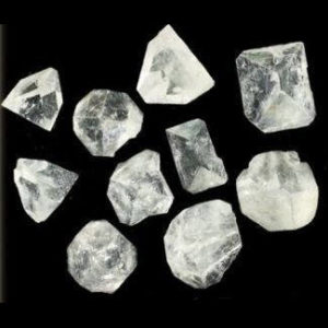Pierre brute apophyllite blanche