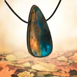 Pendentif tranche labradorite N°3218